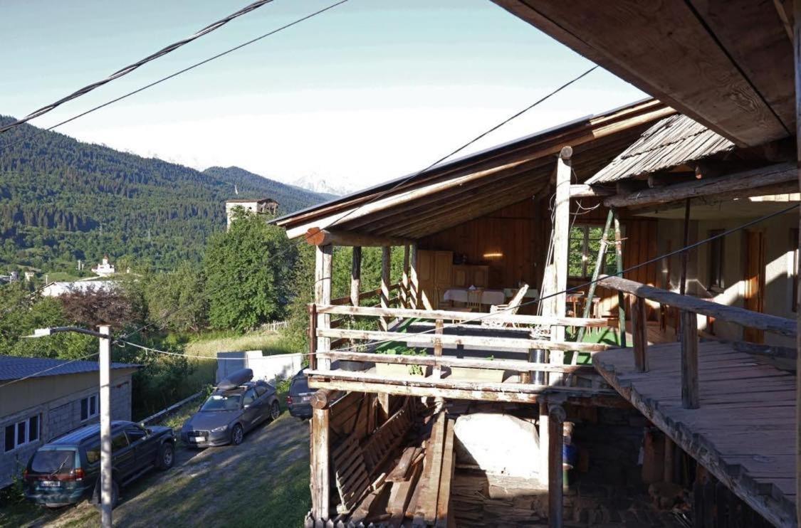 Mestialux Guesthouse Exteriér fotografie