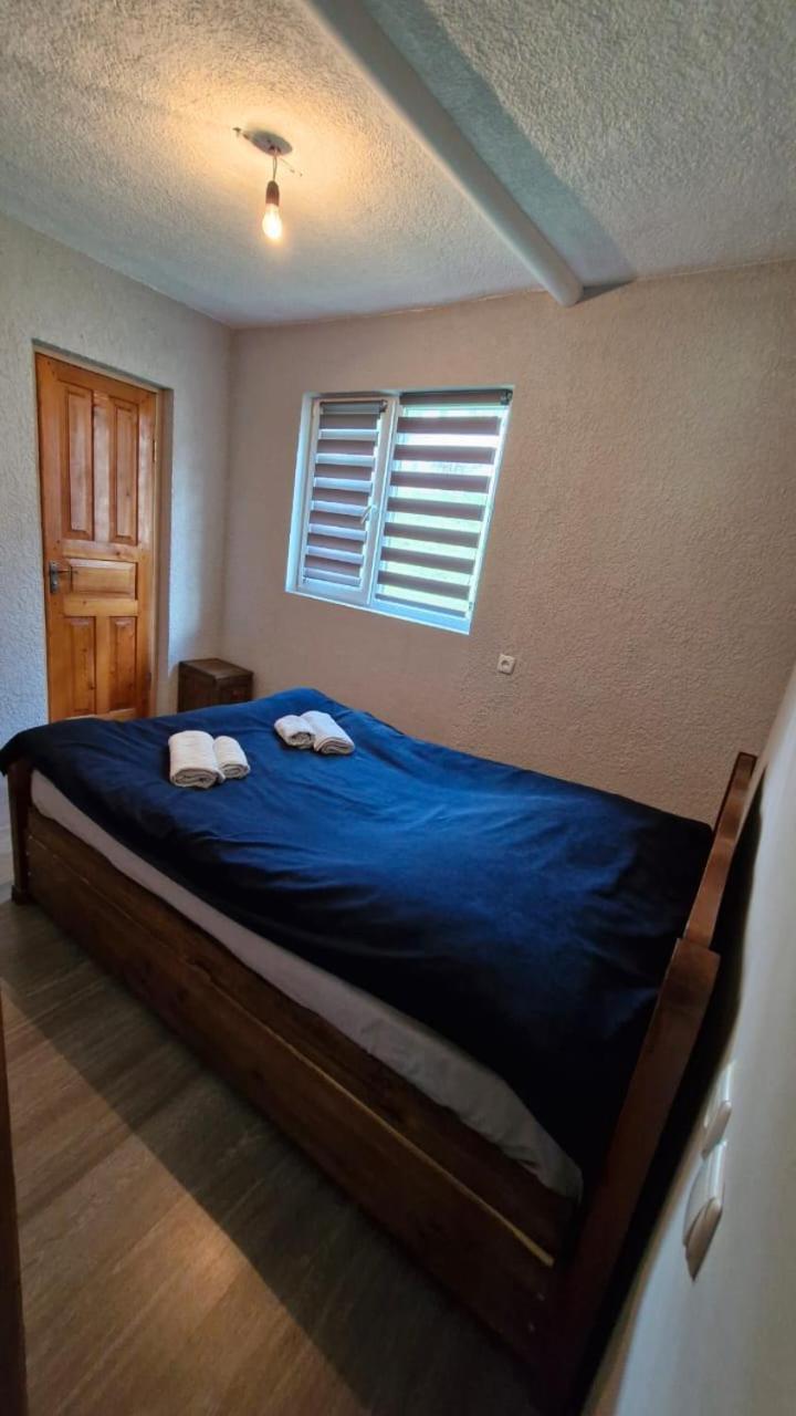 Mestialux Guesthouse Exteriér fotografie