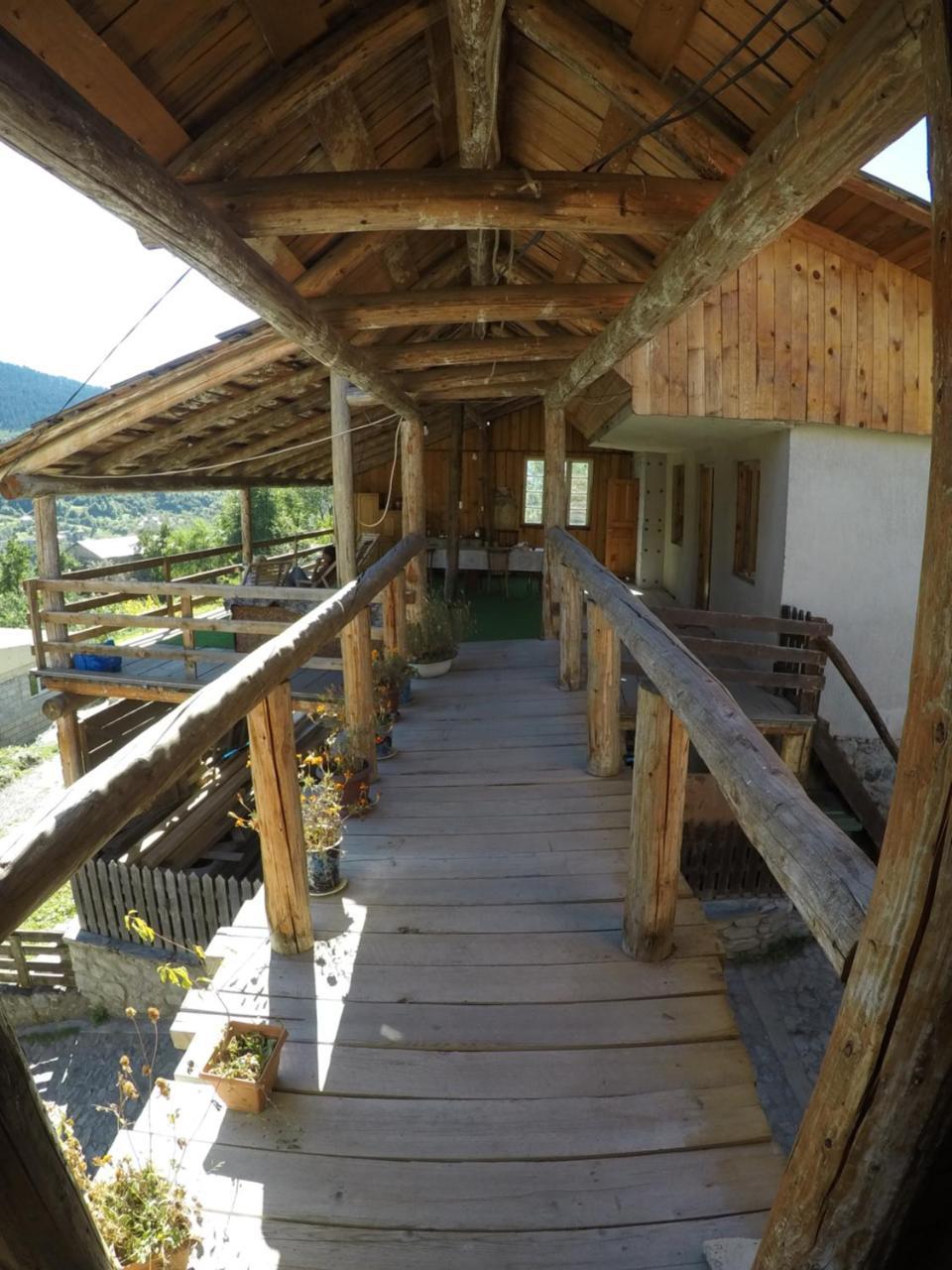 Mestialux Guesthouse Exteriér fotografie