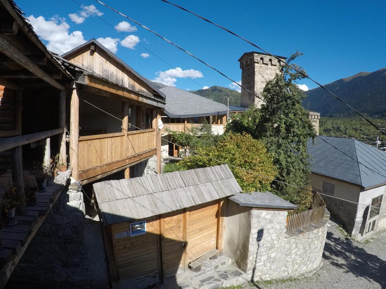 Mestialux Guesthouse Exteriér fotografie